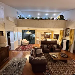  Villa Graziella