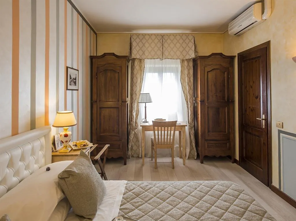 Il Melograno Agriturismo & Spa Pianello  0*, Pianello (Umbria) Olaszország